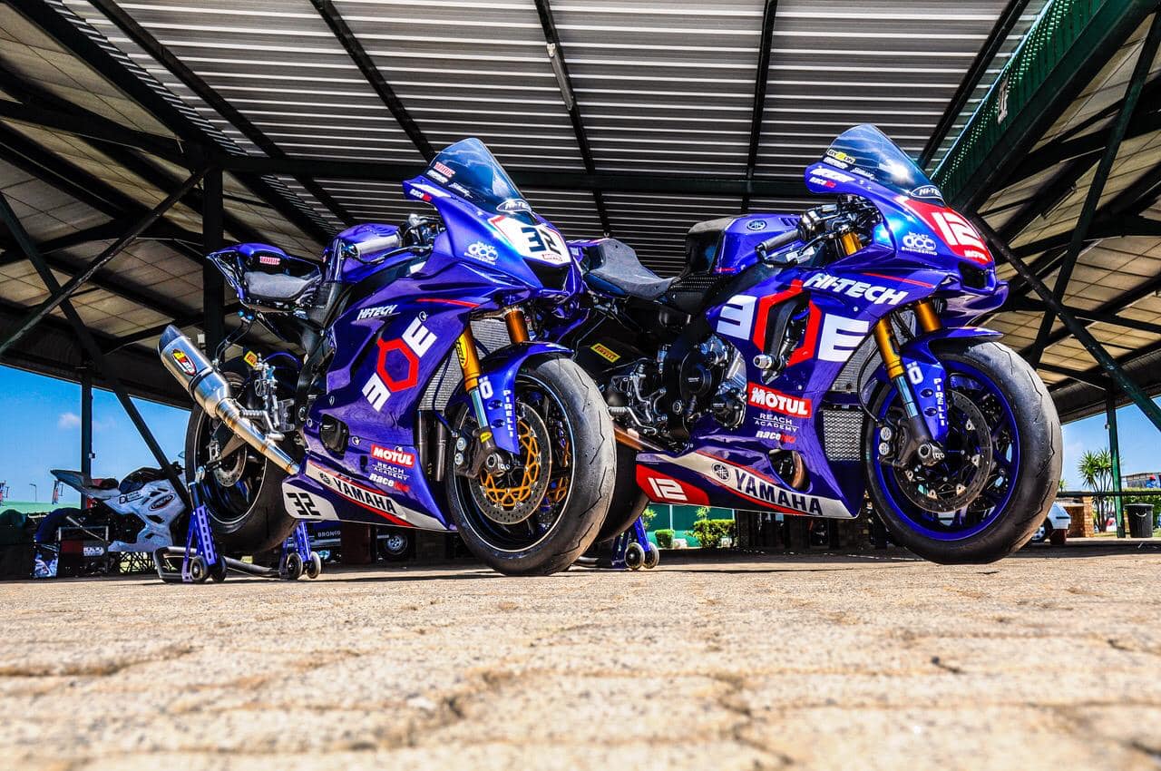 arata-gsxr1000-d2-4 arata-gsxr1000-d2-4