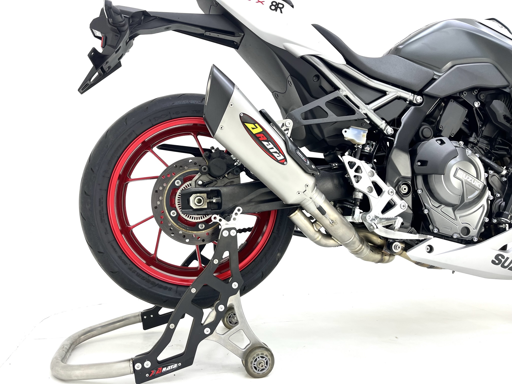 arata-gsx8r-header
